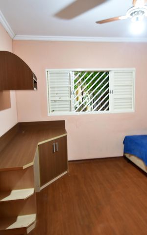 Casa à venda com 286m², 3 quartos e 4 vagasQuarto 1