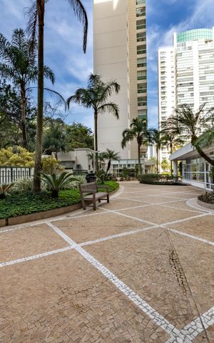 Apartamento à venda com 129m², 2 quartos e 3 vagasÁrea externa