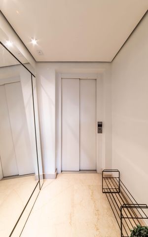 Apartamento à venda com 129m², 2 quartos e 3 vagasCloset