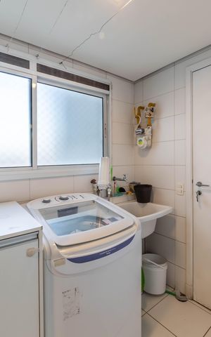 Apartamento à venda com 129m², 2 quartos e 3 vagasÁrea de serviço