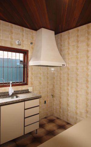 Casa à venda com 181m², 3 quartos e 2 vagasCozinha