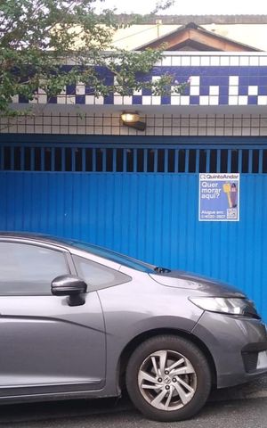 Casa à venda com 181m², 3 quartos e 2 vagas Casa à venda com 181m², 3 quartos e 2 vagasFachada