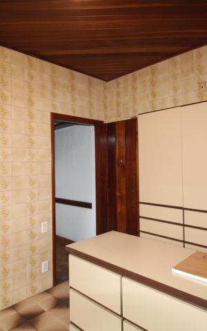 Casa à venda com 181m², 3 quartos e 2 vagasCozinha