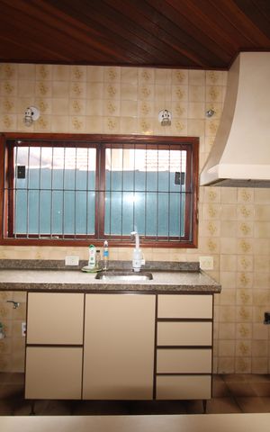 Casa à venda com 181m², 3 quartos e 2 vagasCozinha