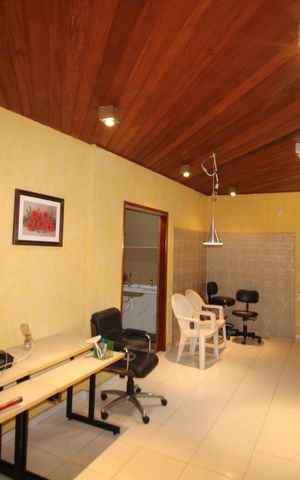 Casa à venda com 181m², 3 quartos e 2 vagasSala