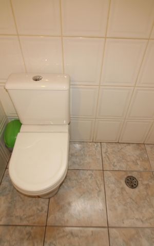 Casa à venda com 181m², 3 quartos e 2 vagasBanheiro