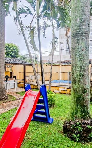 Casa à venda com 470m², 4 quartos e 4 vagasQuintal