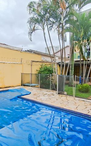 Casa à venda com 470m², 4 quartos e 4 vagasPiscina