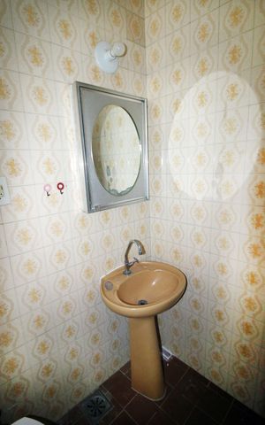 Casa para alugar com 65m², 2 quartos e 1 vagaBanheiro
