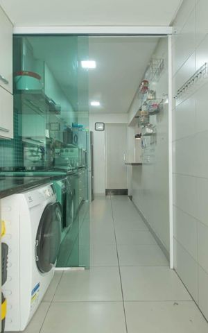 Apartamento à venda com 75m², 2 quartos e 2 vagasÁrea de serviço