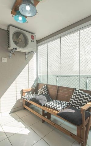 Apartamento à venda com 75m², 2 quartos e 2 vagasVaranda