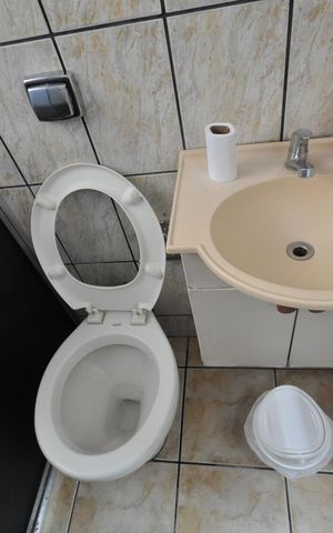Casa à venda com 350m², 5 quartos e sem vagaBanheiro 2
