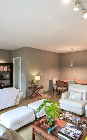Apartamento à venda com 130m², 3 quartos e 2 vagasSala