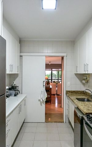 Apartamento à venda com 130m², 3 quartos e 2 vagasCozinha