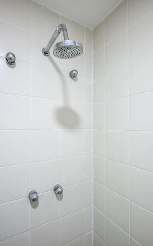Apartamento à venda com 130m², 3 quartos e 2 vagasChuveiro do Banheiro 