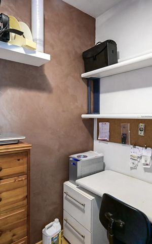 Apartamento à venda com 130m², 3 quartos e 2 vagasQuarto de Serviço