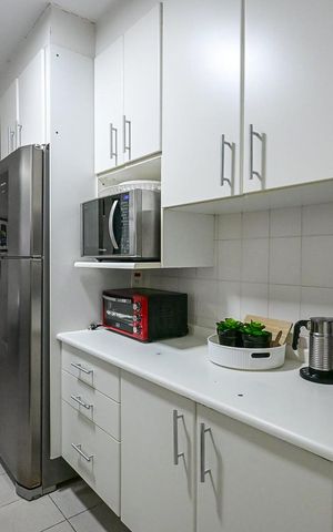 Apartamento à venda com 130m², 3 quartos e 2 vagasCozinha
