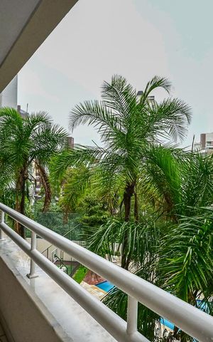 Apartamento à venda com 130m², 3 quartos e 2 vagasVaranda