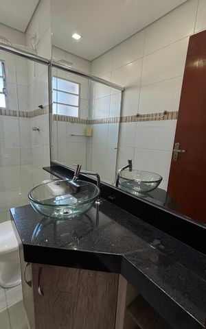 Apartamento à venda com 150m², 2 quartos e 2 vagas Apartamento à venda com 150m², 2 quartos e 2 vagasBanheiro