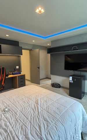 Casa de condomínio à venda com 433m², 4 quartos e 2 vagas Casa de condomínio à venda com 433m², 4 quartos e 2 vagasQuarto 3