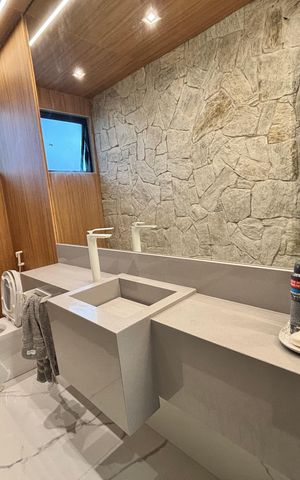 Casa de condomínio à venda com 433m², 4 quartos e 2 vagas Casa de condomínio à venda com 433m², 4 quartos e 2 vagasLavabo