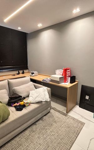Casa de condomínio à venda com 433m², 4 quartos e 2 vagas Casa de condomínio à venda com 433m², 4 quartos e 2 vagasQuarto 2