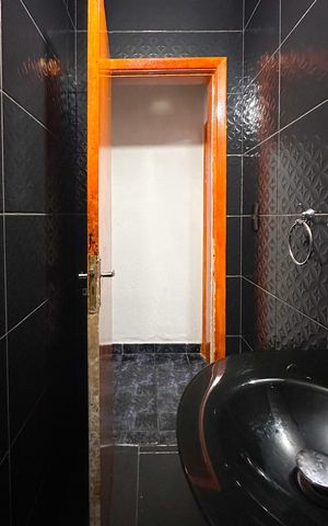 Casa à venda com 138m², 2 quartos e 2 vagas Casa à venda com 138m², 2 quartos e 2 vagasLavabo