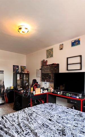 Casa à venda com 138m², 2 quartos e 2 vagas Casa à venda com 138m², 2 quartos e 2 vagasQuarto 2