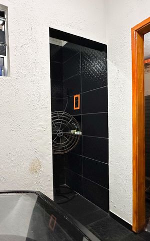 Casa à venda com 138m², 2 quartos e 2 vagas Casa à venda com 138m², 2 quartos e 2 vagasÁrea de Serviço