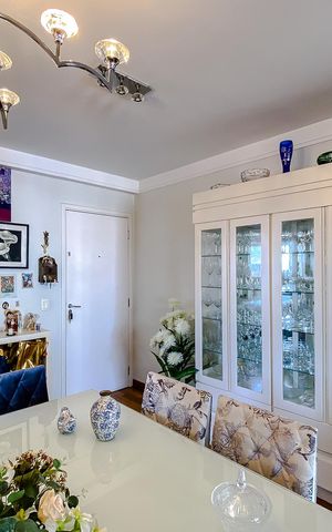 Apartamento à venda com 78m², 3 quartos e 1 vaga Apartamento à venda com 78m², 3 quartos e 1 vagaSala