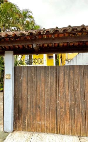 Casa de condomínio à venda com 120m², 4 quartos e 2 vagas Casa de condomínio à venda com 120m², 4 quartos e 2 vagasFachada