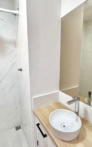 Casa de condomínio à venda com 120m², 4 quartos e 2 vagas Casa de condomínio à venda com 120m², 4 quartos e 2 vagasBanheiro