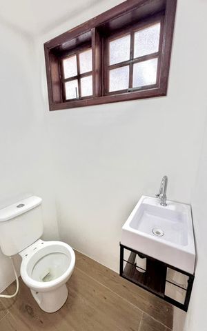 Casa de condomínio à venda com 120m², 4 quartos e 2 vagas Casa de condomínio à venda com 120m², 4 quartos e 2 vagasLavabo