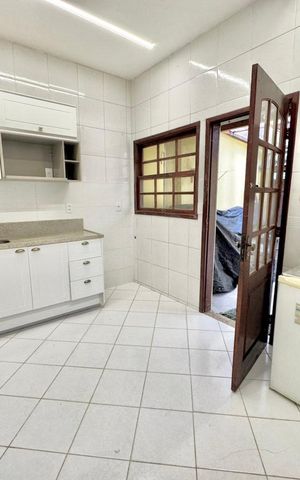 Casa de condomínio à venda com 120m², 4 quartos e 2 vagas Casa de condomínio à venda com 120m², 4 quartos e 2 vagasCozinha