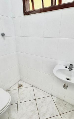 Casa de condomínio à venda com 120m², 4 quartos e 2 vagas Casa de condomínio à venda com 120m², 4 quartos e 2 vagasLavabo