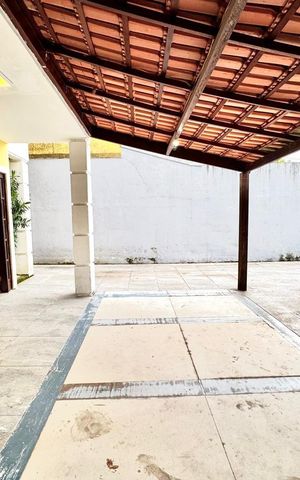 Casa de condomínio à venda com 120m², 4 quartos e 2 vagas Casa de condomínio à venda com 120m², 4 quartos e 2 vagasÁrea externa