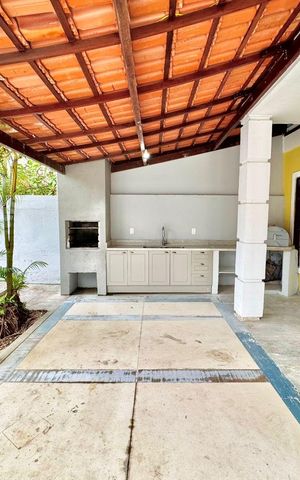 Casa de condomínio à venda com 120m², 4 quartos e 2 vagas Casa de condomínio à venda com 120m², 4 quartos e 2 vagasÁrea externa
