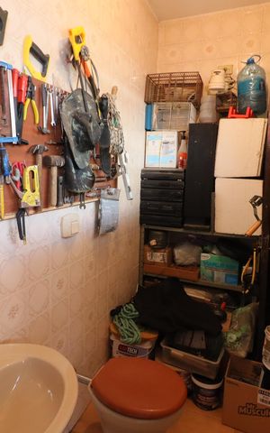 Casa à venda com 171m², 2 quartos e 1 vagaBanheiro de serviço