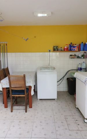Casa à venda com 171m², 2 quartos e 1 vagaÁrea de Serviço