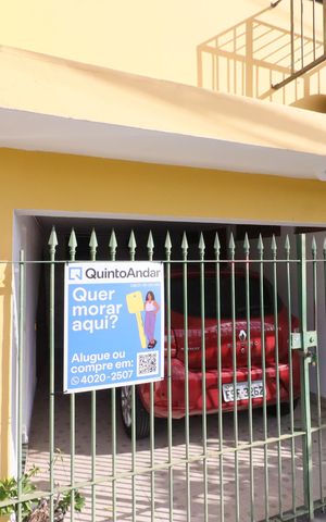 Casa à venda com 171m², 2 quartos e 1 vagaFachada