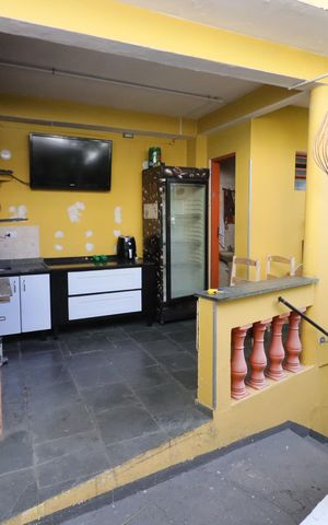 Casa à venda com 171m², 2 quartos e 1 vagaChurrasqueira
