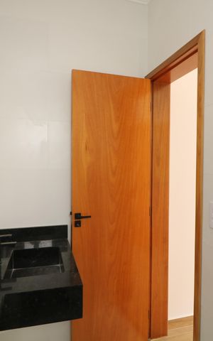 Casa à venda com 103m², 2 quartos e 4 vagasBanheiro da Suíte 2