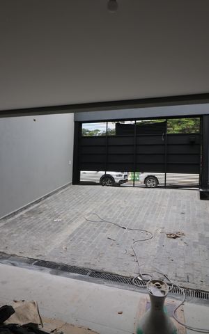 Casa à venda com 103m², 2 quartos e 4 vagasGaragem