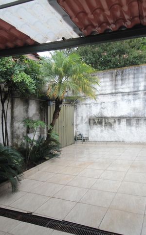 Casa à venda com 200m², 4 quartos e 4 vagasGaragem