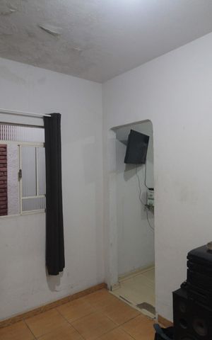 Casa à venda com 200m², 4 quartos e 4 vagasSuite