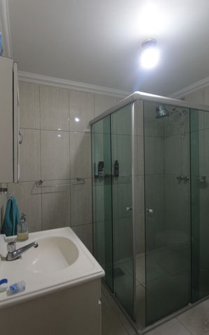 Casa à venda com 200m², 4 quartos e 4 vagasBanheiro Social
