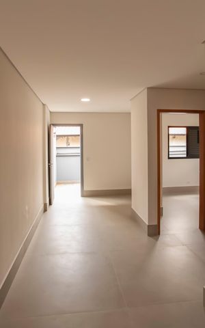 Casa à venda com 194m², 4 quartos e 3 vagasEdícula - Sala