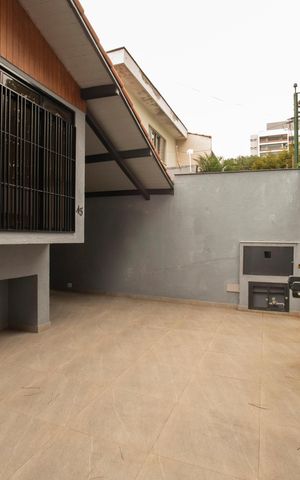 Casa à venda com 194m², 4 quartos e 3 vagasGaragem