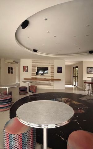 Apartamento à venda com 149m², 2 quartos e 2 vagas Apartamento à venda com 149m², 2 quartos e 2 vagasÁrea comum - Salão de festas