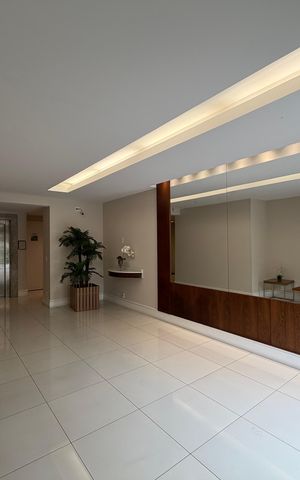 Apartamento à venda com 149m², 2 quartos e 2 vagas Apartamento à venda com 149m², 2 quartos e 2 vagasHall